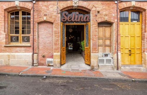 La Candelaria Hotel | Selina La Candelaria Bogota