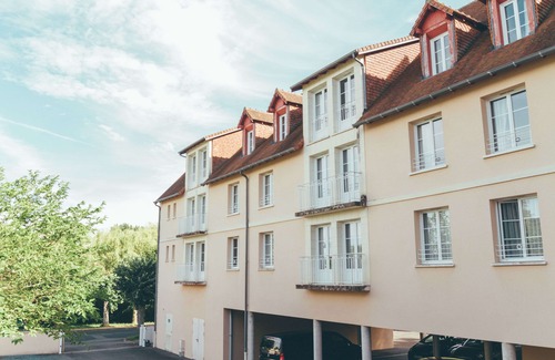 La Roche-Posay Hotel | Terres de France - Appart'Hotel La Roche-Posay