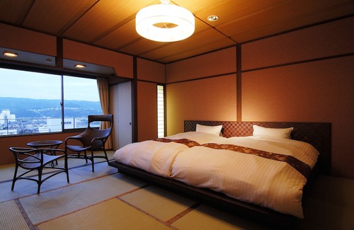 Izu Nagaoka Onsen Hotel | Kouyurou Ikawa