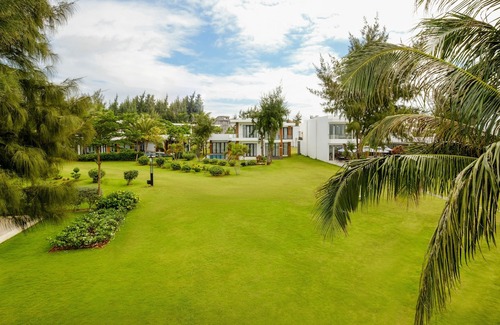 Long Hai Hotel | Saint Simeon Resort and Spa