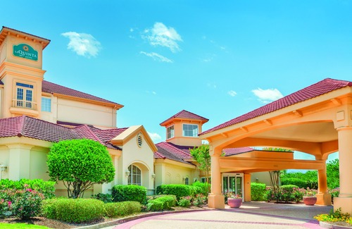 Myrtle Beach Hotel | La Quinta by Wyndham Myrtle Beach Broadway Area
