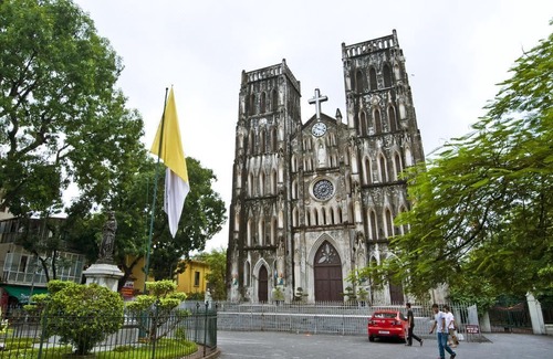 Hang Trong Hotel | Splendid Holiday Hotel
