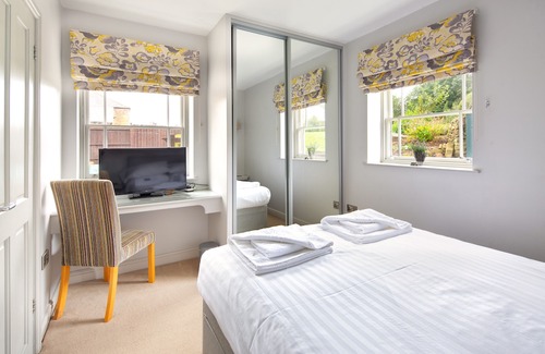 Alfreton Hotel | Oakerthorpe Holiday Village