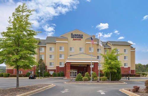 Bessemer Hotel | Fairfield Inn and Suites by Marriott Birmingham / Bessemer