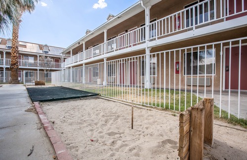 Ridgecrest Hotel | Clarion Inn Ridgecrest