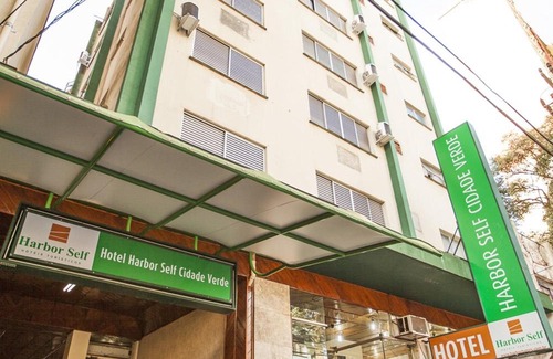 Zona 01 Hotel | Harbor Self Cidade Verde