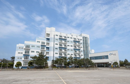 Goseong-gun Hotel | Ocean 2 You Resort Seorak Beach Hotel & Condo