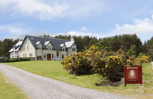 Balloch Hotel | Daviot Lodge