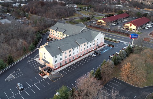 Edison Hotel | Fairfield Inn & Suites by Marriott Edison - South Plainfield