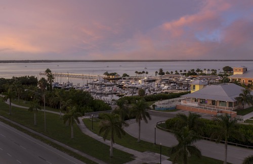 Punta Gorda Hotel | SpringHill Suites by Marriott Punta Gorda Harborside