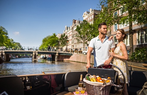 Burgwallen Nieuwe Zijde Hotel | The Highlander