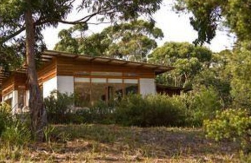 Alonnah Hotel | Bruny Island Escapes and Hotel Bruny