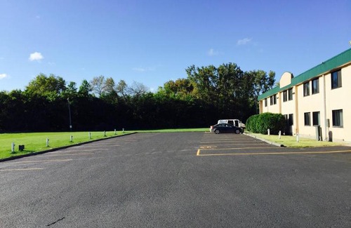 Portage La Prairie Hotel | Days Inn by Wyndham Portage La Prairie