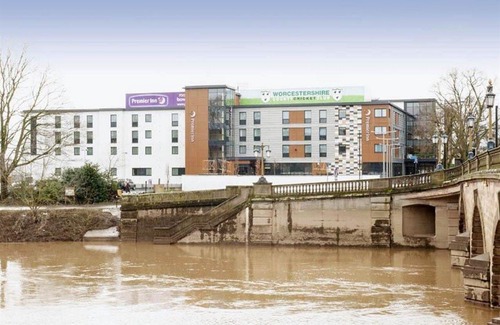 Worcester Hotel | Premier Inn Worcester City Centre