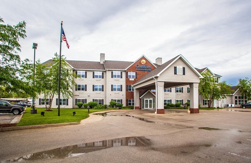 Fulton Hotel | AmericInn by Wyndham Fulton Clinton