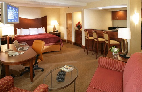 Oak Ridge Hotel | DoubleTree by Hilton Hotel Oak Ridge - Knoxville