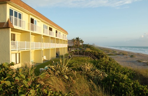 Indialantic By The Sea Hotel | Tuckaway Shores Resort