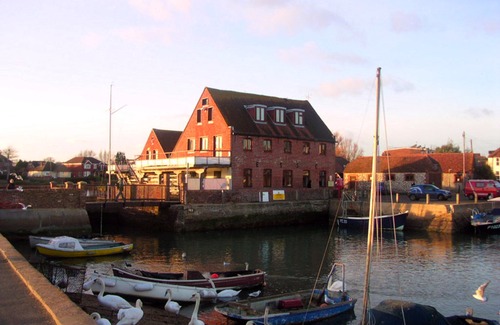 Emsworth Hotel | The Brookfield Hotel