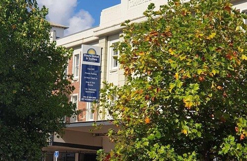 Hamilton Hotel | Ramada by Wyndham Hamilton City Center