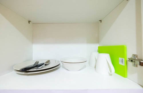 Cikarang Hotel | Bright and Stylish 1Br the Oasis Apartment Cikarang