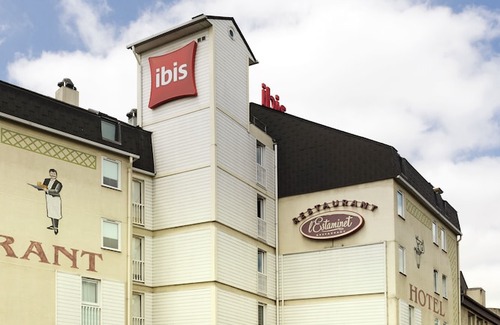 Le Port sous la Lune Hotel | Ibis Nogent Sur Marne