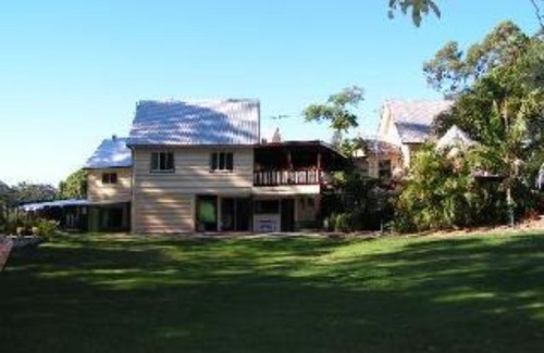 Glass House Mountains Hotel | Glass House Mountains Ecolodge