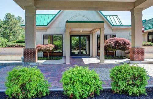 Mosby Hotel | Quality Inn North