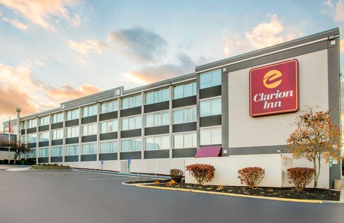 Englewood Hotel | Clarion Inn Dayton Airport