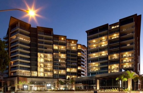 Redcliffe Hotel | Oaks Redcliffe Mon Komo Suites