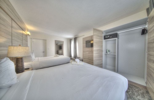 Pompano Beach Hotel | Riverside Apartments by The Beach