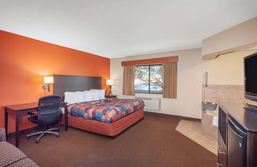 Ham Lake Hotel | AmericInn by Wyndham HAM Lake