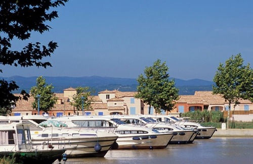 Homps Hotel | Vacancéole - Port Minervois, les Hauts du Lac