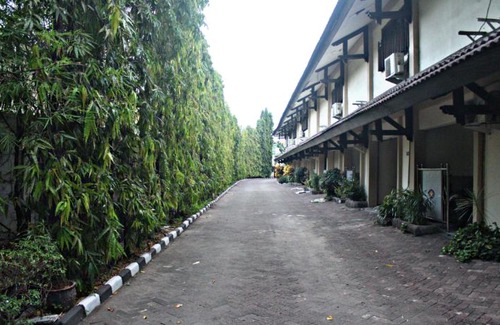 Kayu Putih Hotel | C'One Hotel Pulomas