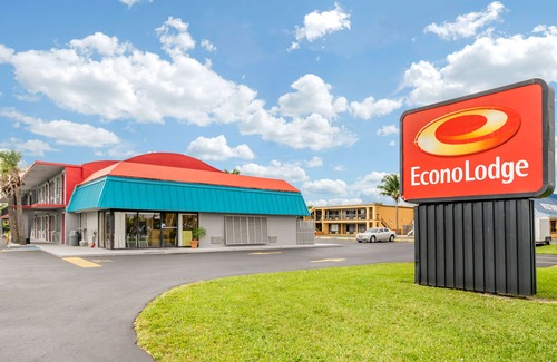 Fort Myers Hotel | Econo Lodge North