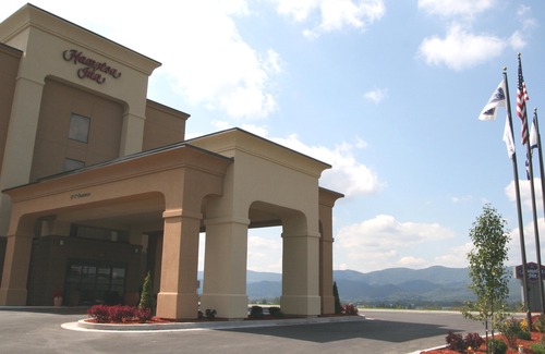 Elkins Hotel | Hampton Inn Elkins