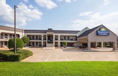 Tyler Hotel | Days Inn & Suites by Wyndham Tyler