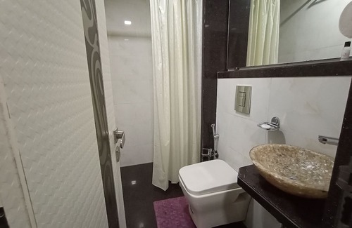 Wellington Pier Hotel | Colaba Suites
