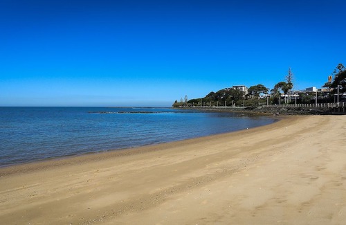 Redcliffe Hotel | Proximity Waterfront Apartments