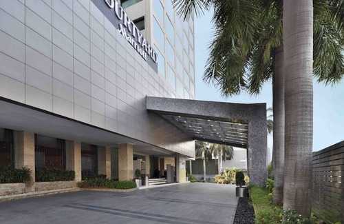 Teynampet Hotel | Courtyard by Marriott Chennai
