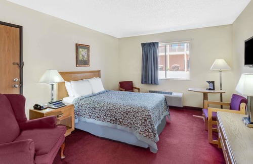 Jackson Hotel | Days Inn by Wyndham Jackson