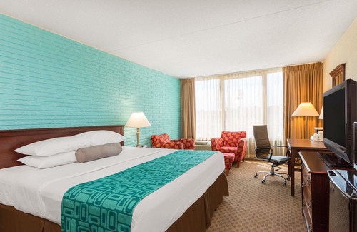 Lightfoot Hotel | Howard Johnson by Wyndham Williamsburg