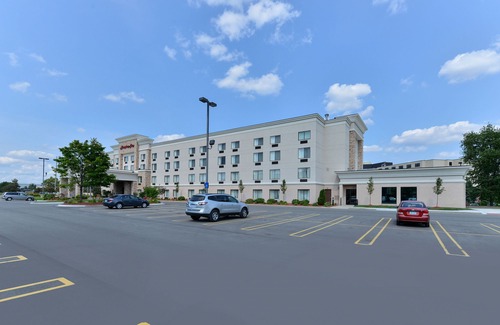 Auburn Hills Hotel | Hampton Inn Detroit/Auburn Hills South