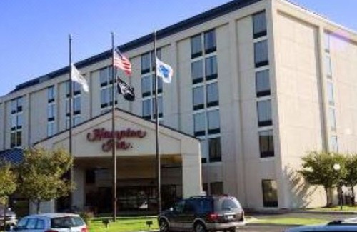 Carol Stream Hotel | Hampton Inn Chicago-Carol Stream