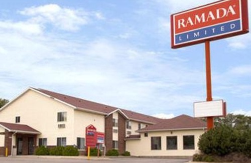 Cedar Rapids - Iowa City Hotel | Rodeway Inn Cedar Rapids