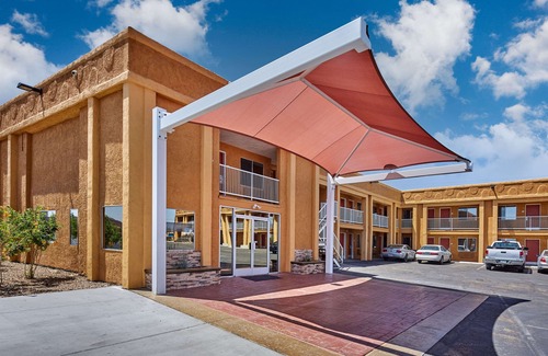 Parker Hotel | Quality Inn Parker