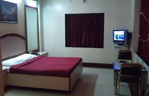 Madiwala Hotel | The Grand Krishna Room