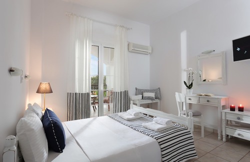 Xifias Hotel | Iris Beach Hotel