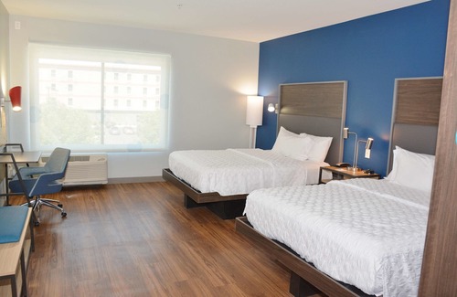 Historic Grand Junction Hotel | Tru by Hilton Grand Junction Downtown