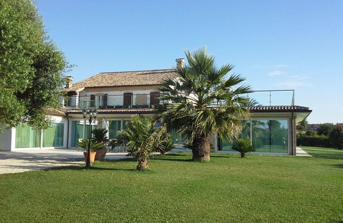 Osimo Hotel | Villa Belvedere Degli Ulivi