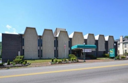 Franklin Hotel | Quality Inn & Conference Center